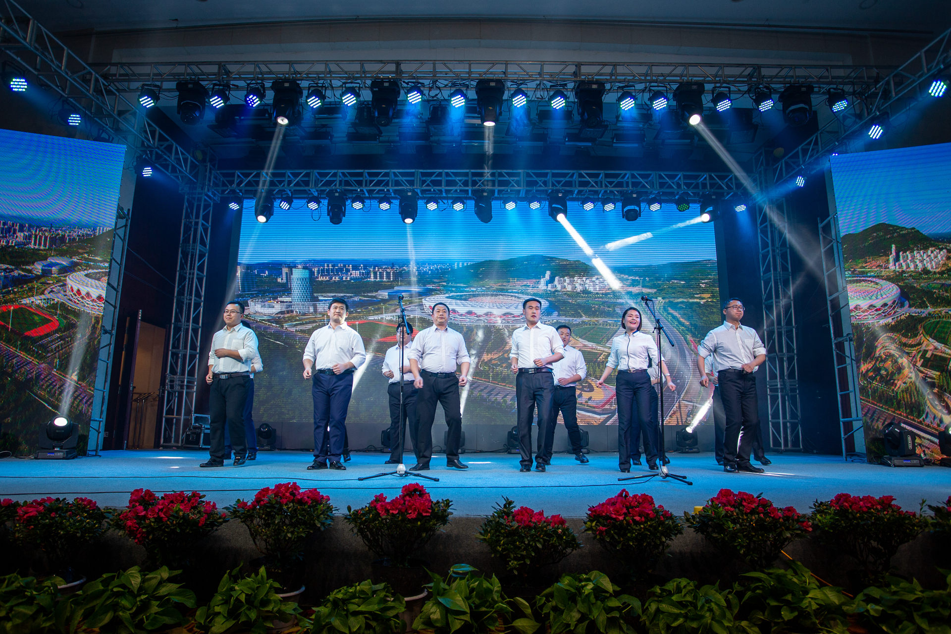 鎼爾闃電嚎鑱旂洘.jpg 鎼爾闃電嚎鑱旂洘.jpg